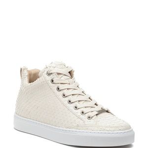 J Slides | Lessa Cut Sneaker